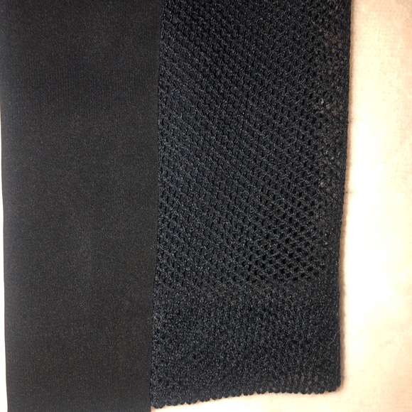 NWOT Black Crop Mesh Gold Zipper Button Blazer Size 4/6 - Picture 5 of 12